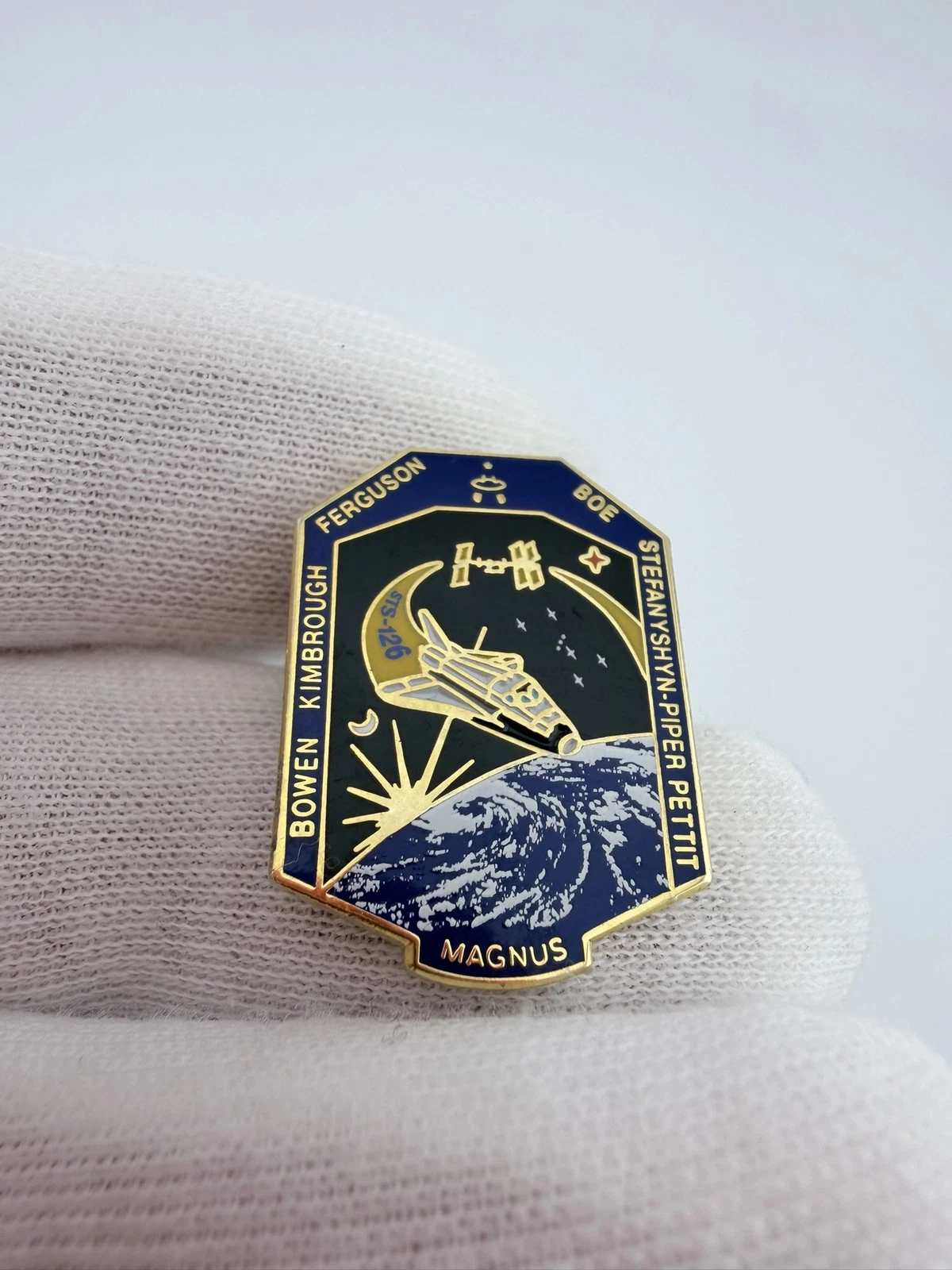 NASA Endeavour Space Shuttle STS-126 Lapel Pin - Image 2
