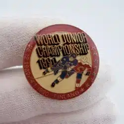 Vintage 1990 World Junior Ice Hockey Championship Pin - Finland